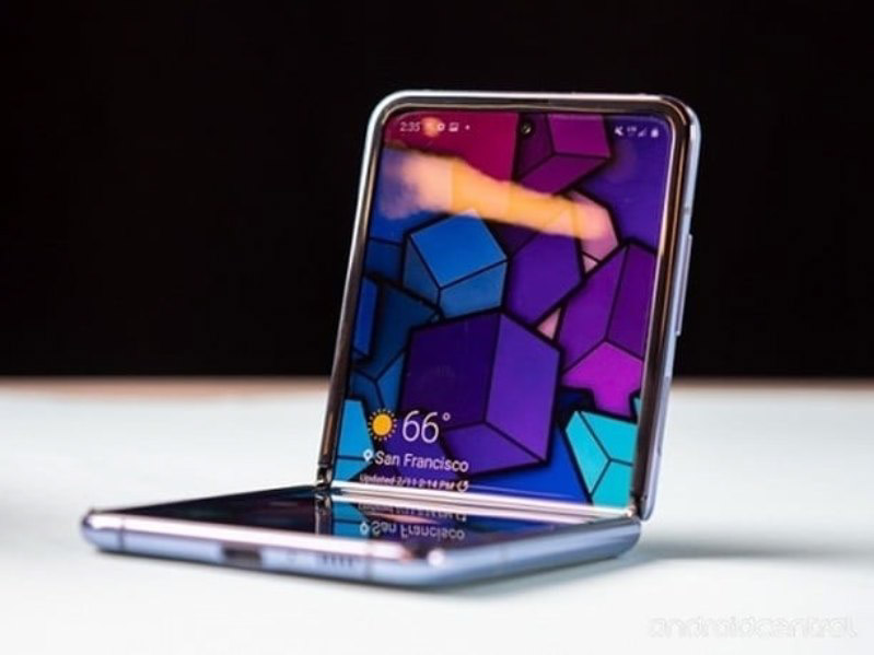Điện thoại Samsung Galaxy Z Flip
