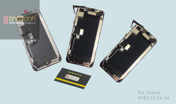 Màn hình iPhone XS Max bao nhiêu tiền chính hãng của Tín Thành vì sao được các kỹ thuật viên lựa chọn