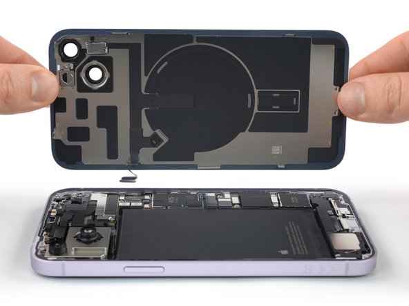 mua-mat-kinh-lung-iPhone-14-Plus-zin-lien-cum-camera-sac-MagSafe-chinh-hang-7