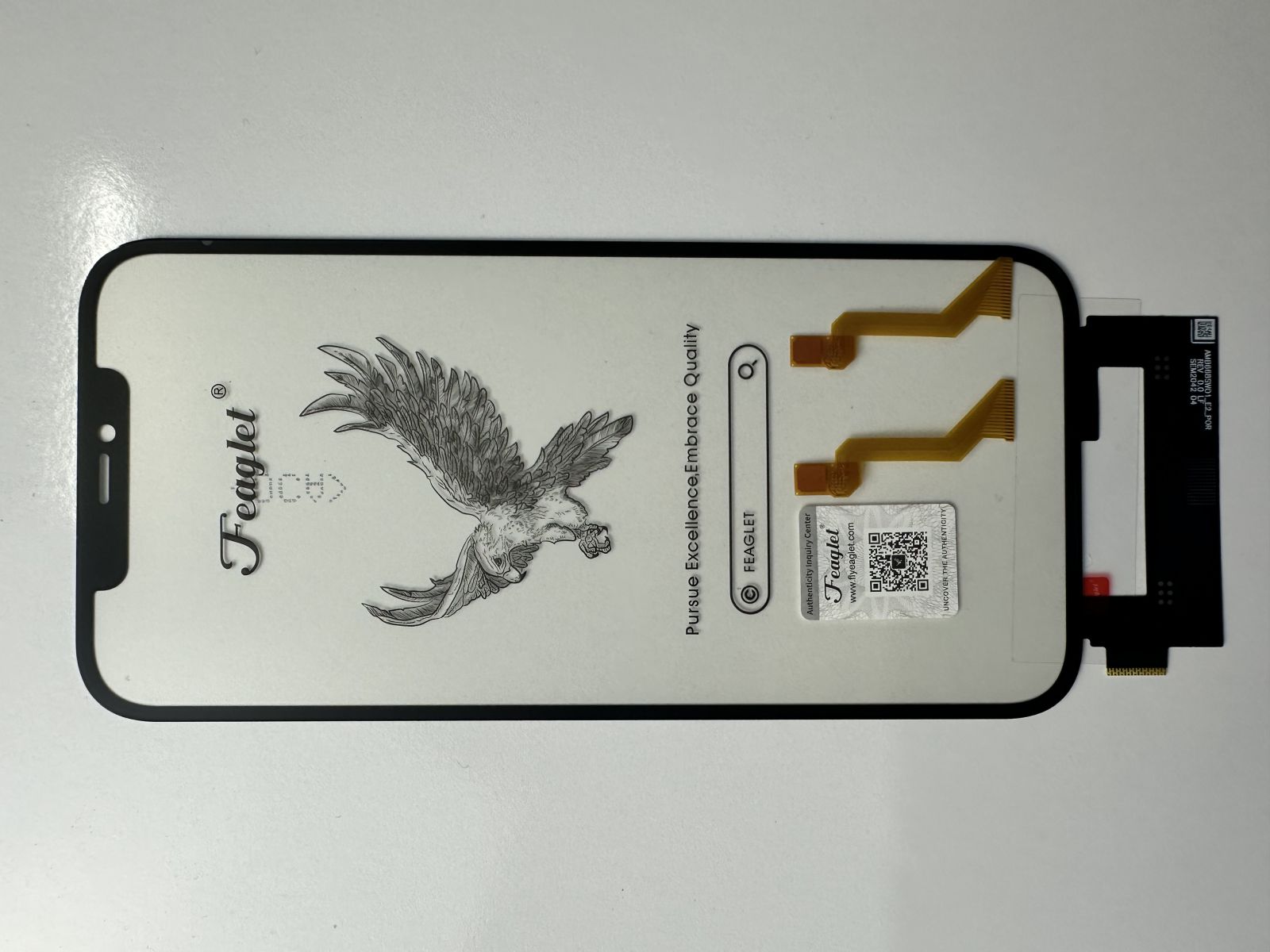 mat-kinh-cam-ung-dai-bang-la-gi-2